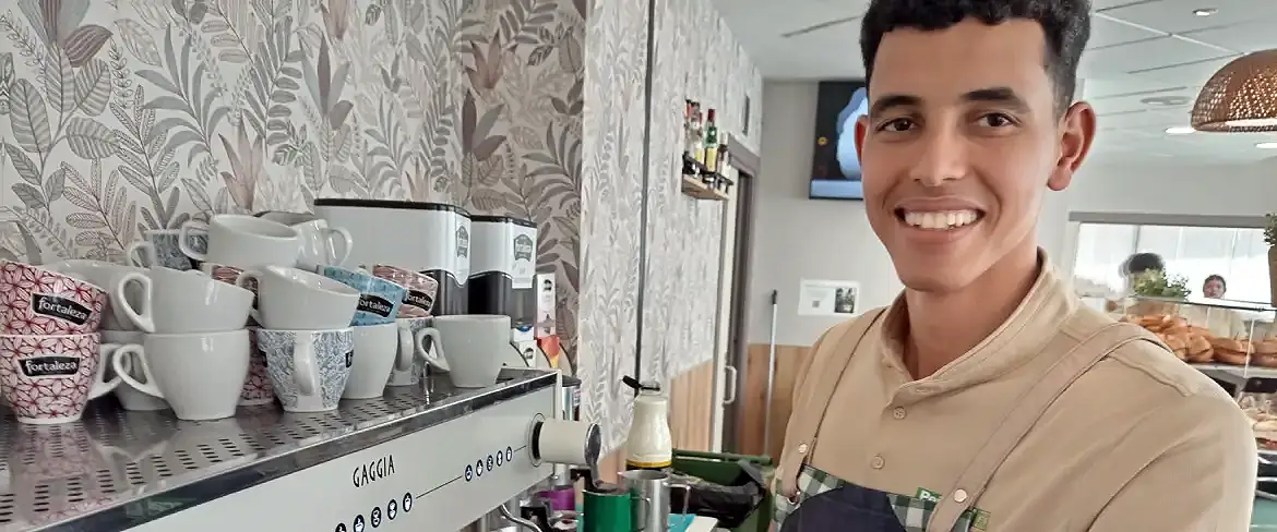 Khalid logra su inserción laboral gracias al apoyo y el impulso del programa Incorpora