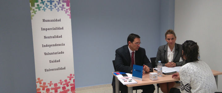 Cruz Roja Cáceres organiza un Speed Dating entre Residencias y usuarias del programa Incorpora en busca de empleo