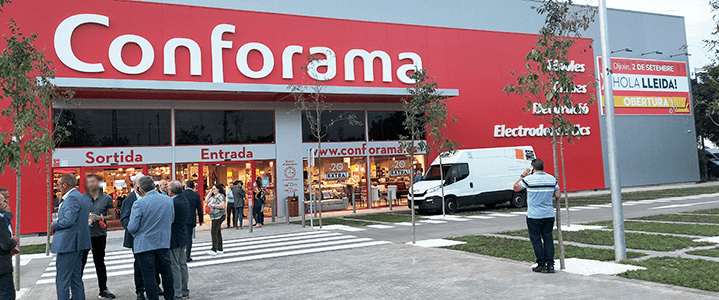 Conforama Lleida potencia su RSC y facilita la inserción laboral de 30 personas en riesgo de exclusión social con la colaboración de la Associació Reintegra